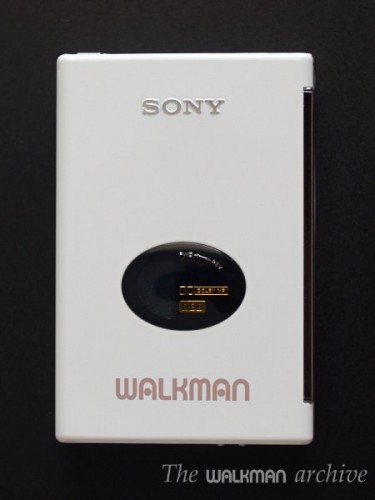 White walkmans 09