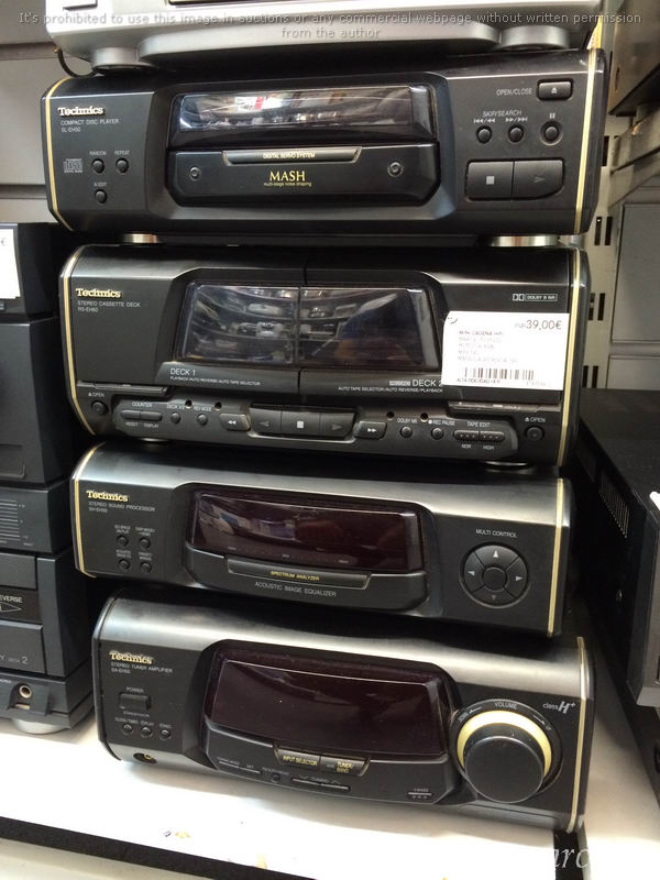 Photos from 2nd hand stores (IV Cash converters Badal) The Walkman