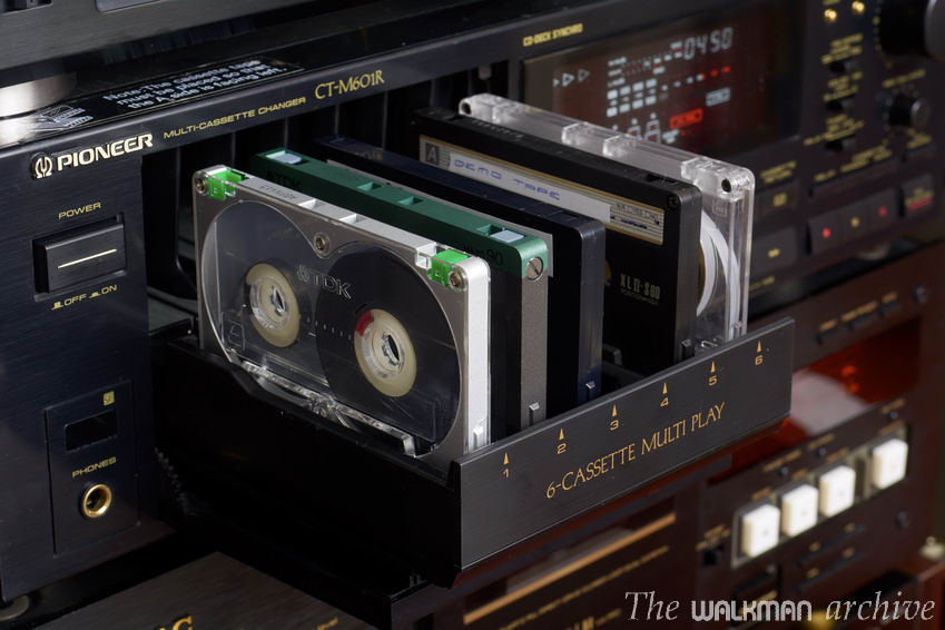 Multi-changer decks, or how to play 10hr of music in 1992 | The Walkman